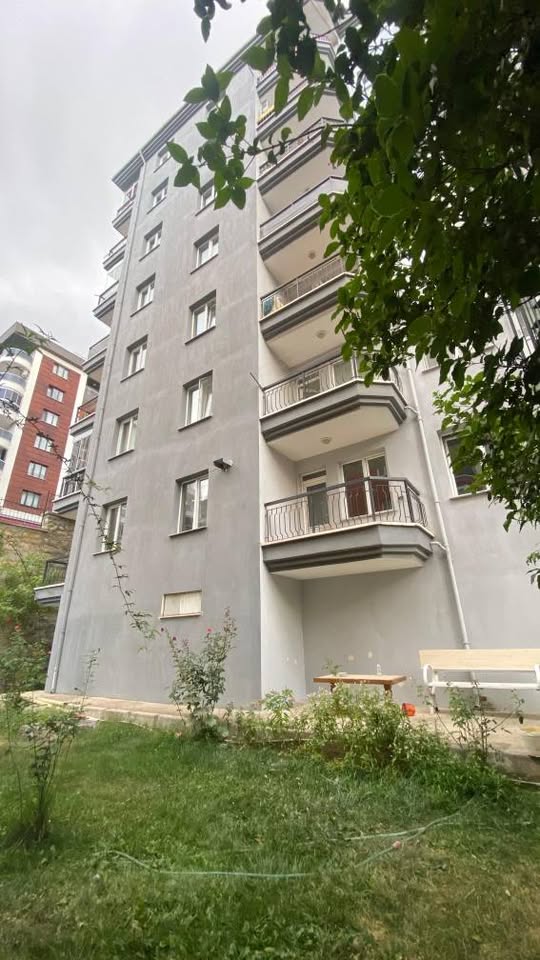 Uşak Kemalöz Mahallesi Şöförler Cemiyeti 3+1 Satılık Daire