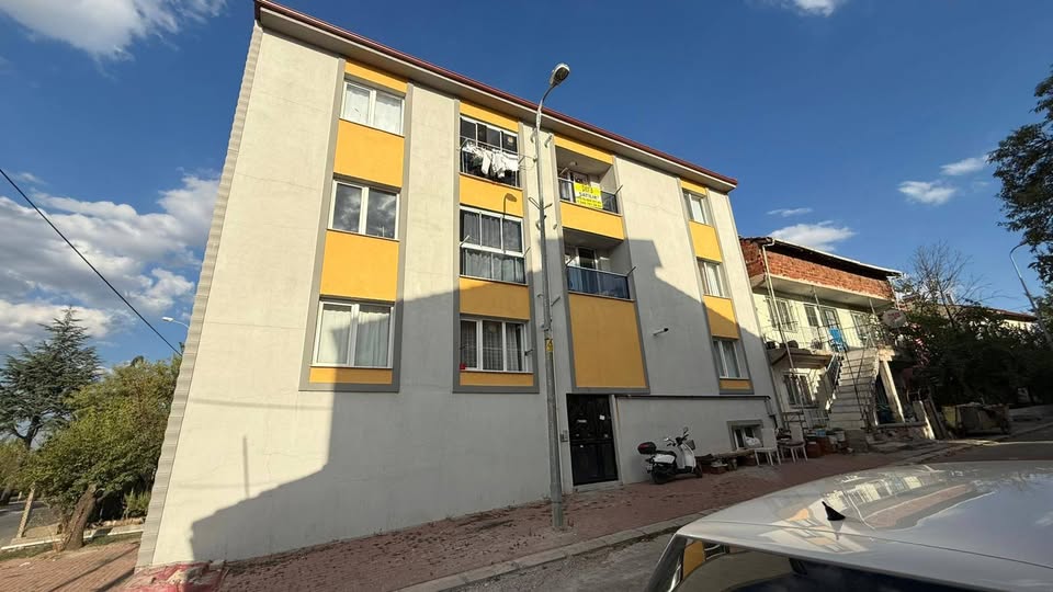 UŞAK FEVZİ ÇAKMAK MAH. APART FİYATINA 2+1 DAİRE