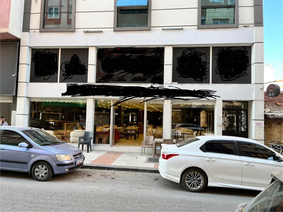 UŞAK MERKEZ ÜNALAN MAH. SATILIK 2 KATLI 1.460M. DÜKKAN