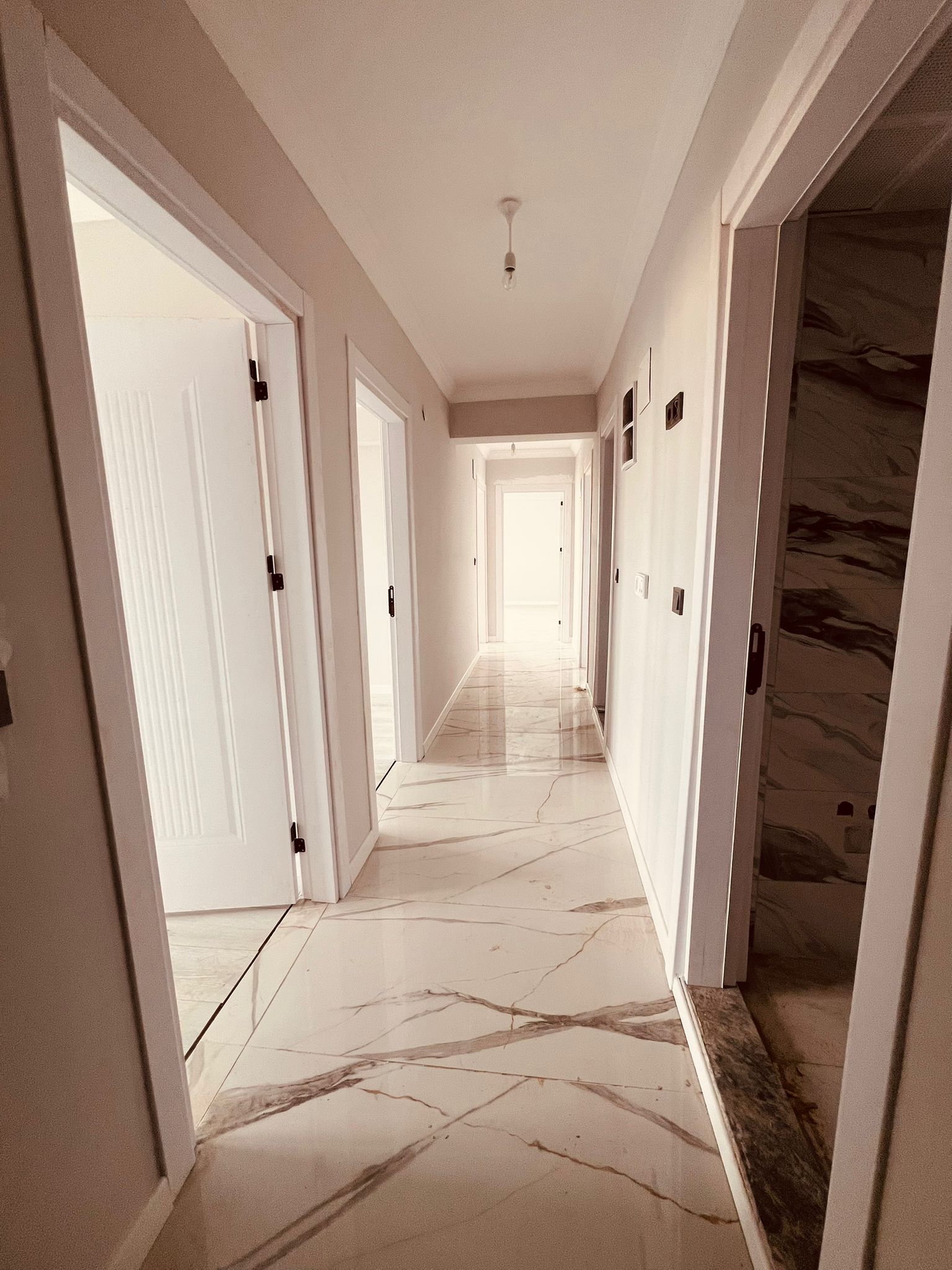 KURŞUNLUK MAHALLESİNDE 3+1 140 METRE SATILIK DAİRE