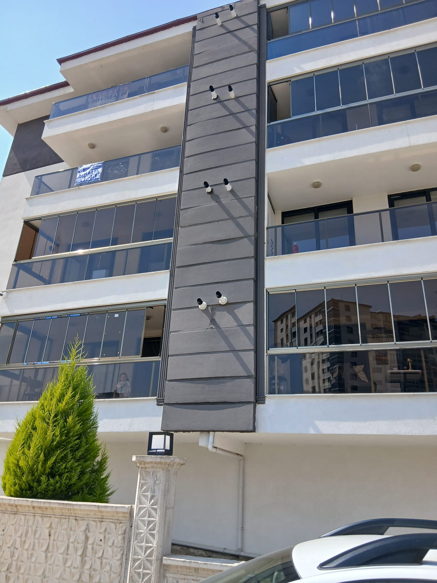 KEMALÖZ MAHALLESİNDE SATILIK 3+1, 135 METRE SATILIK DAİRE