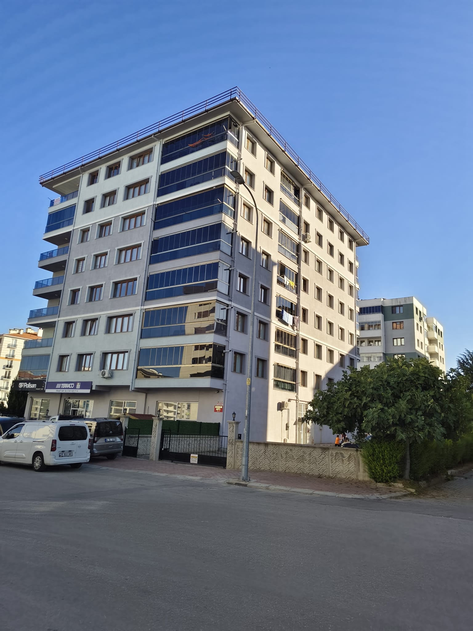 CUMHURİYET MAHALLESİNDE 2+1 130METRE SATILIK DAİRE